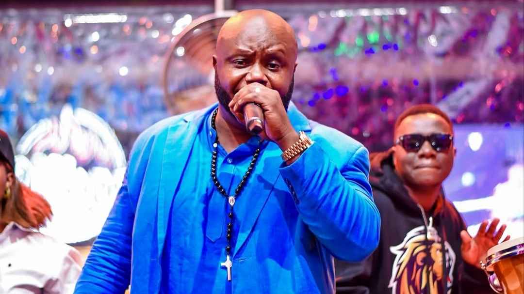 Veteran singer Kidum caught in Nairobi crash crisis.