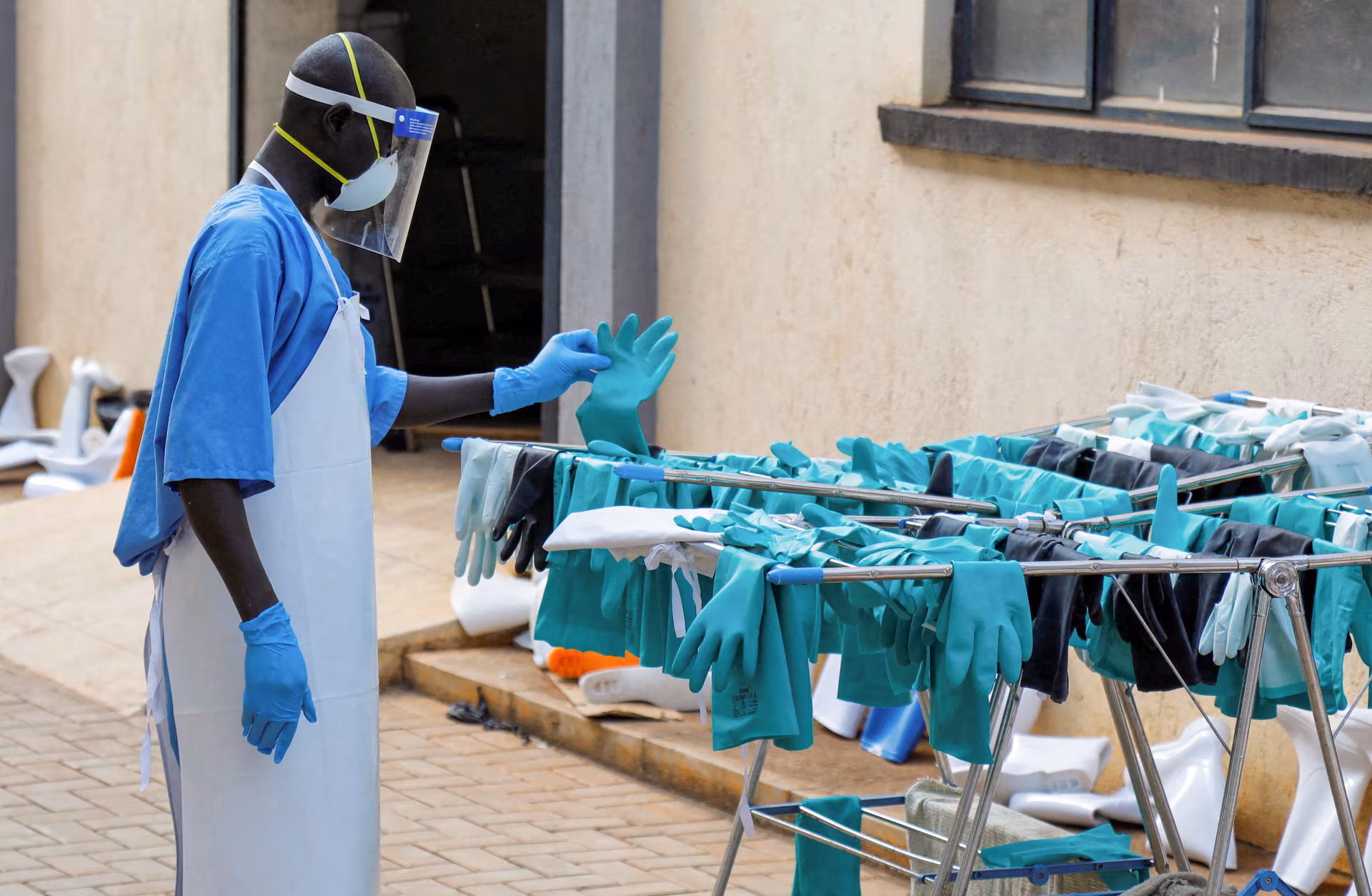 Uganda Discharges Last Confirmed Ebola Patient